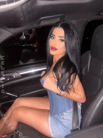 Adelina Hyseni Fresh (6 photos)