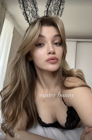 adelinafien nude photo 22