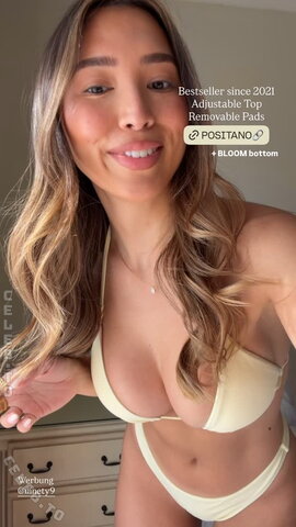 Adorable Caro nude photo 7