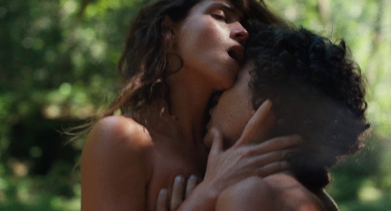 Adria Arjona nude photo 33