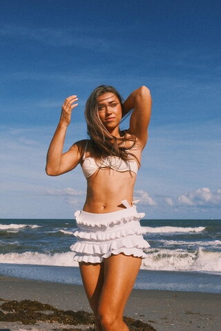 Adriana Rizzo Hot (3 photos)