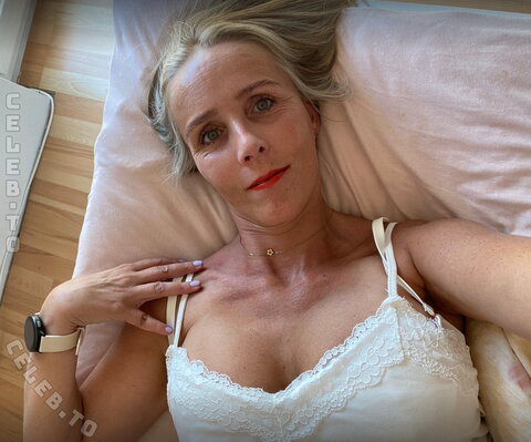 Adrianaxlove – Milf on OnlyFans and Instagram
