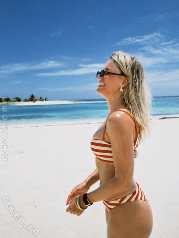 Adrienne Koleszar nude photo 5