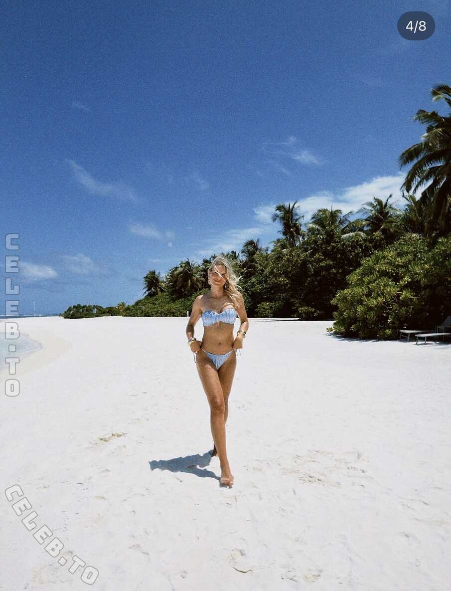 Adrienne Koleszar nude photo 3