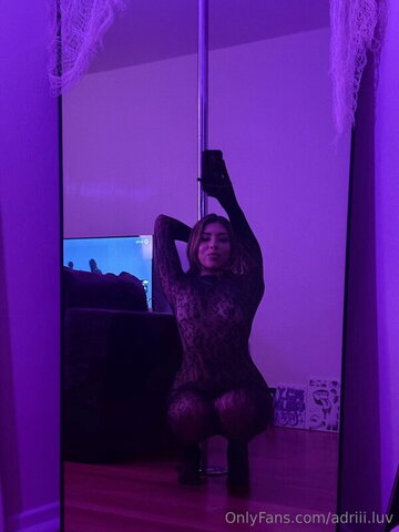 adriii.luv Hot (1 photo)