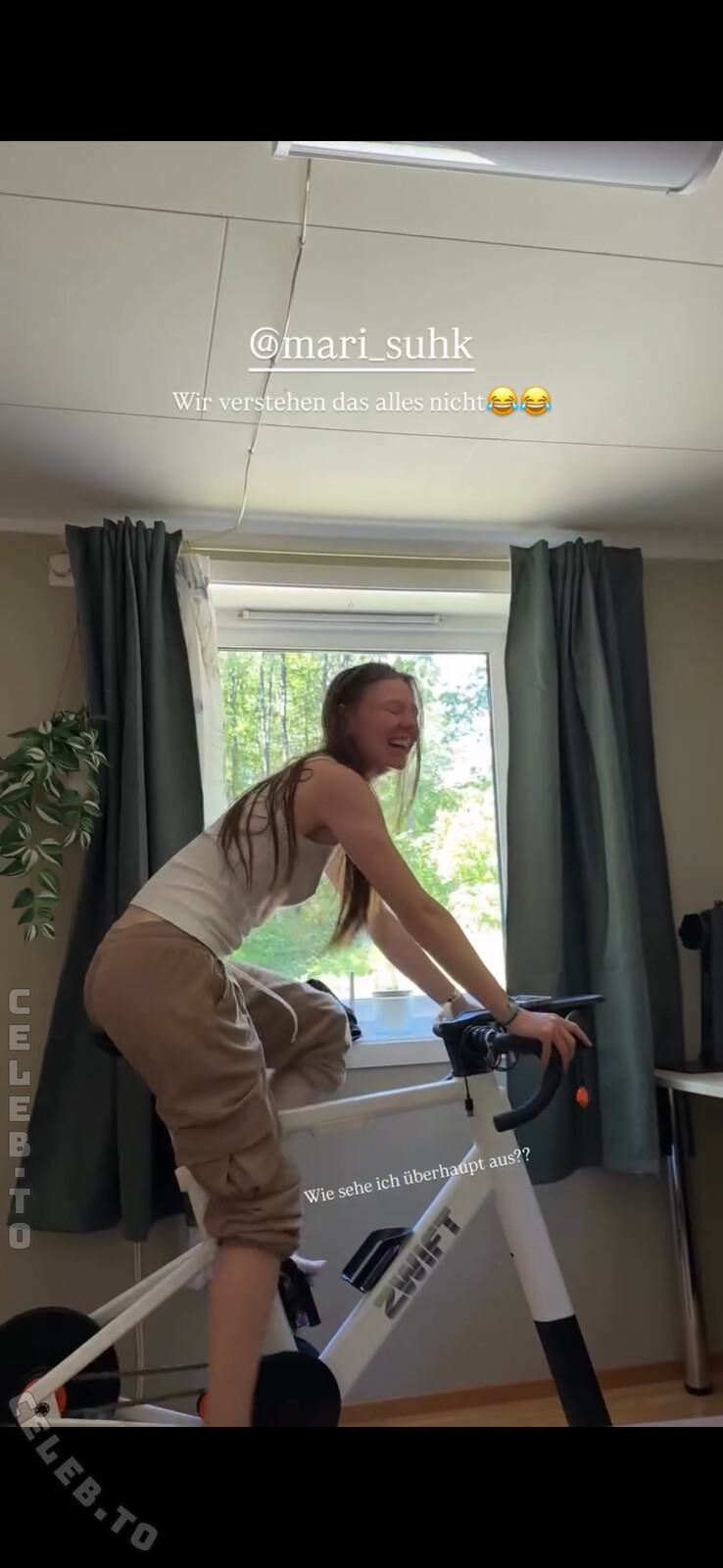 Affe auf Bike nude photo 17