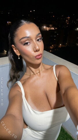 Agam Tamam nude photo 1