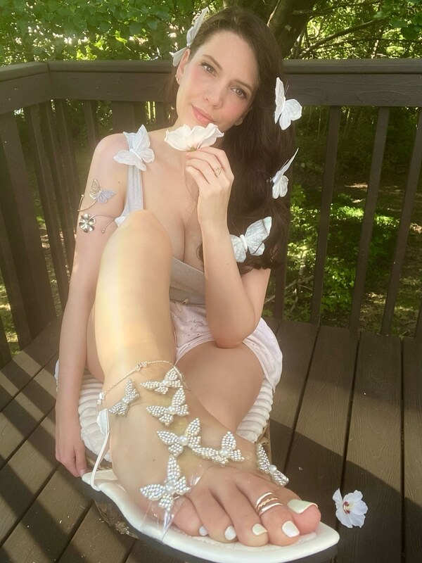 Agoraphobicgypsy nude photo 17