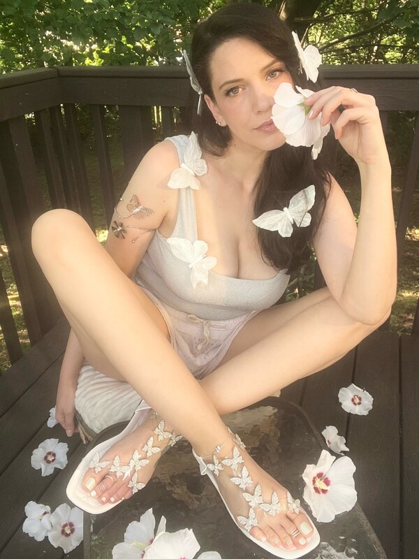 Agoraphobicgypsy nude photo 25