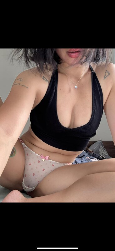 Ahnparker nude photo 3