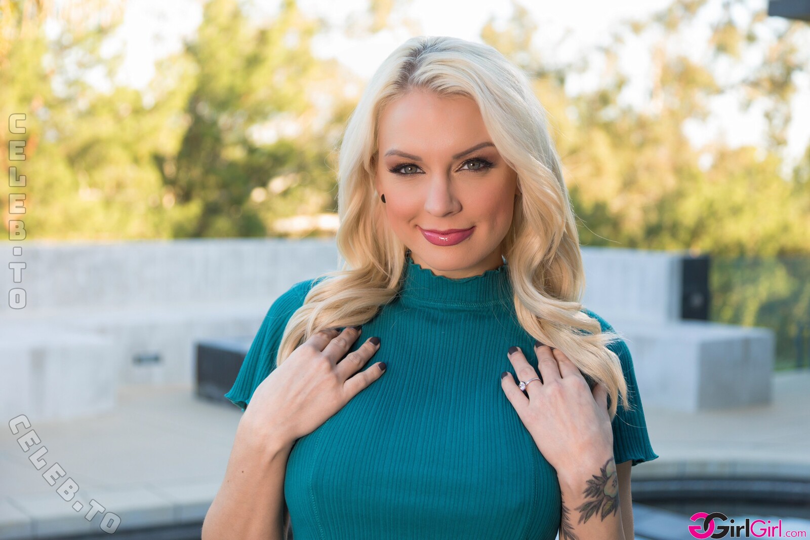 Aidra Fox nude photo 2