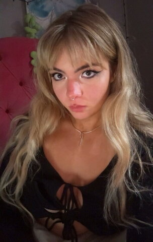 Aiiygatorz Hot (1 photo)