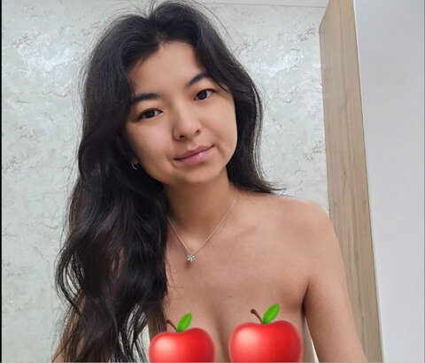 aiko_waifu Fresh (3 photos)