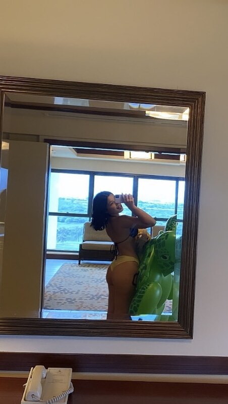 aila.nerve nude photo 3