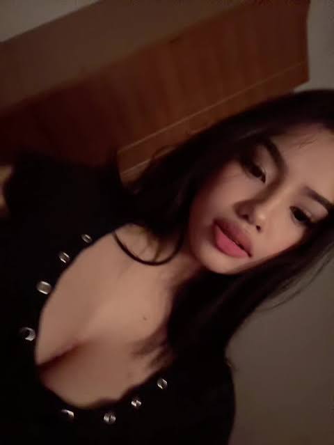 Aileen Herrera nude photo 2