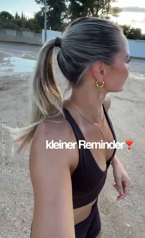 Aileen.kxs nude photo 13