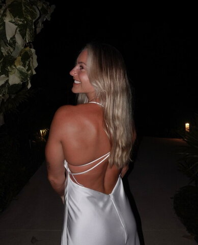 Aimee Cringle nude photo 7