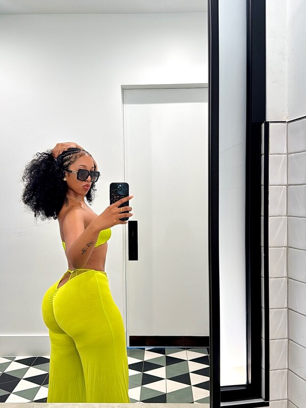 AishaaaMarie nude photo 3