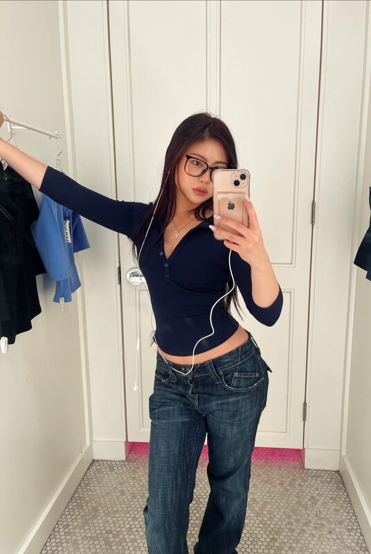 aishlvsu nude photo 7