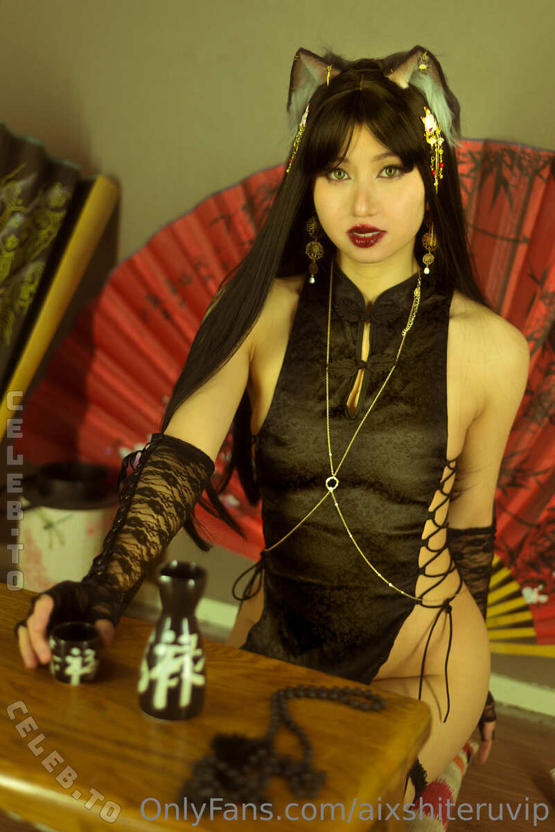 aixshiteruvip nude photo 1
