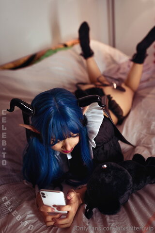 aixshiteruvip nude photo 1