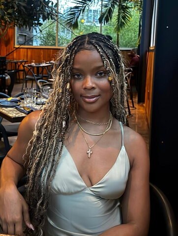Ajiona Alexus nude photo 2