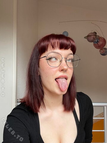 Akibabybunny nude photo 3