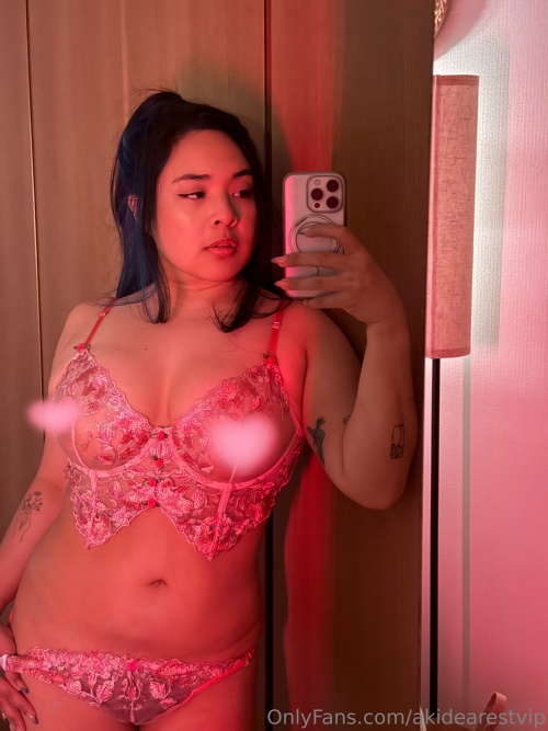 Akidearest nude photo 2