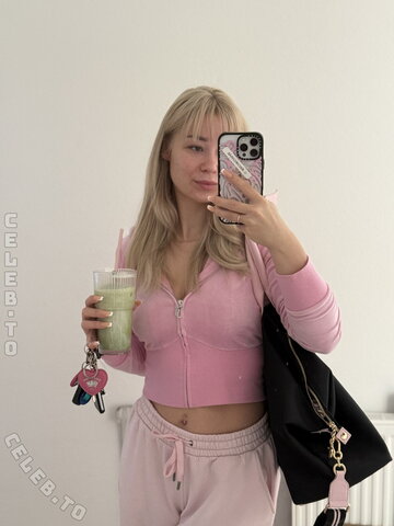 Akkcess nude photo 310