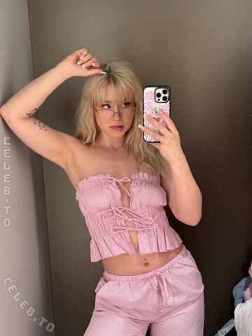 Akkcess nude photo 304