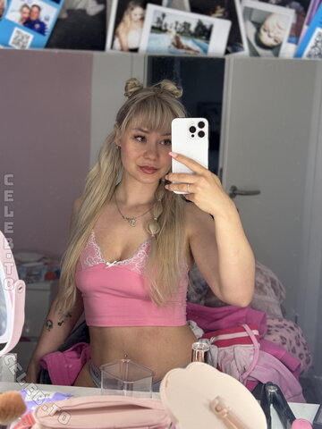 Akkcess nude photo 22