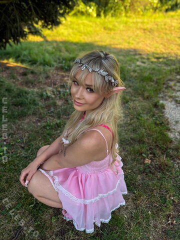 Akkcess nude photo 34
