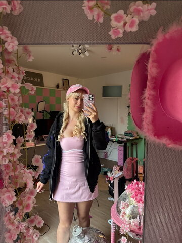 Akkcess nude photo 16
