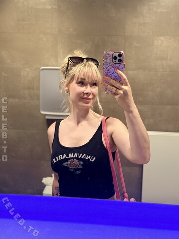 Akkcess nude photo 22