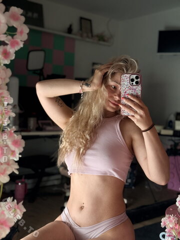 Akkcess – Goooood morning 🩷💅🏼 Have so sleep problems at the moment 😳