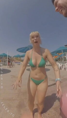 Akkcess nude photo 12