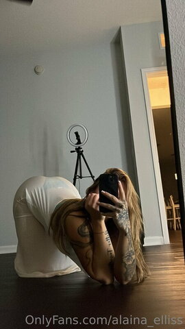 alaina_elliss nude photo 3