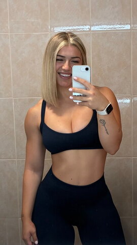Alba Rubio nude photo 64