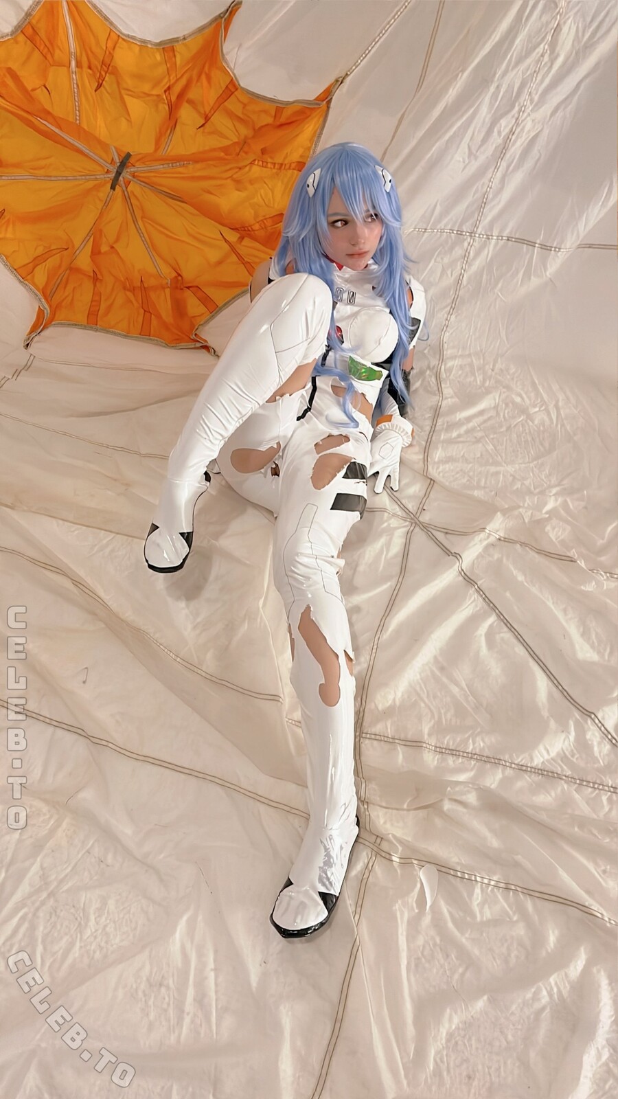 Alcoholy nude photo 3