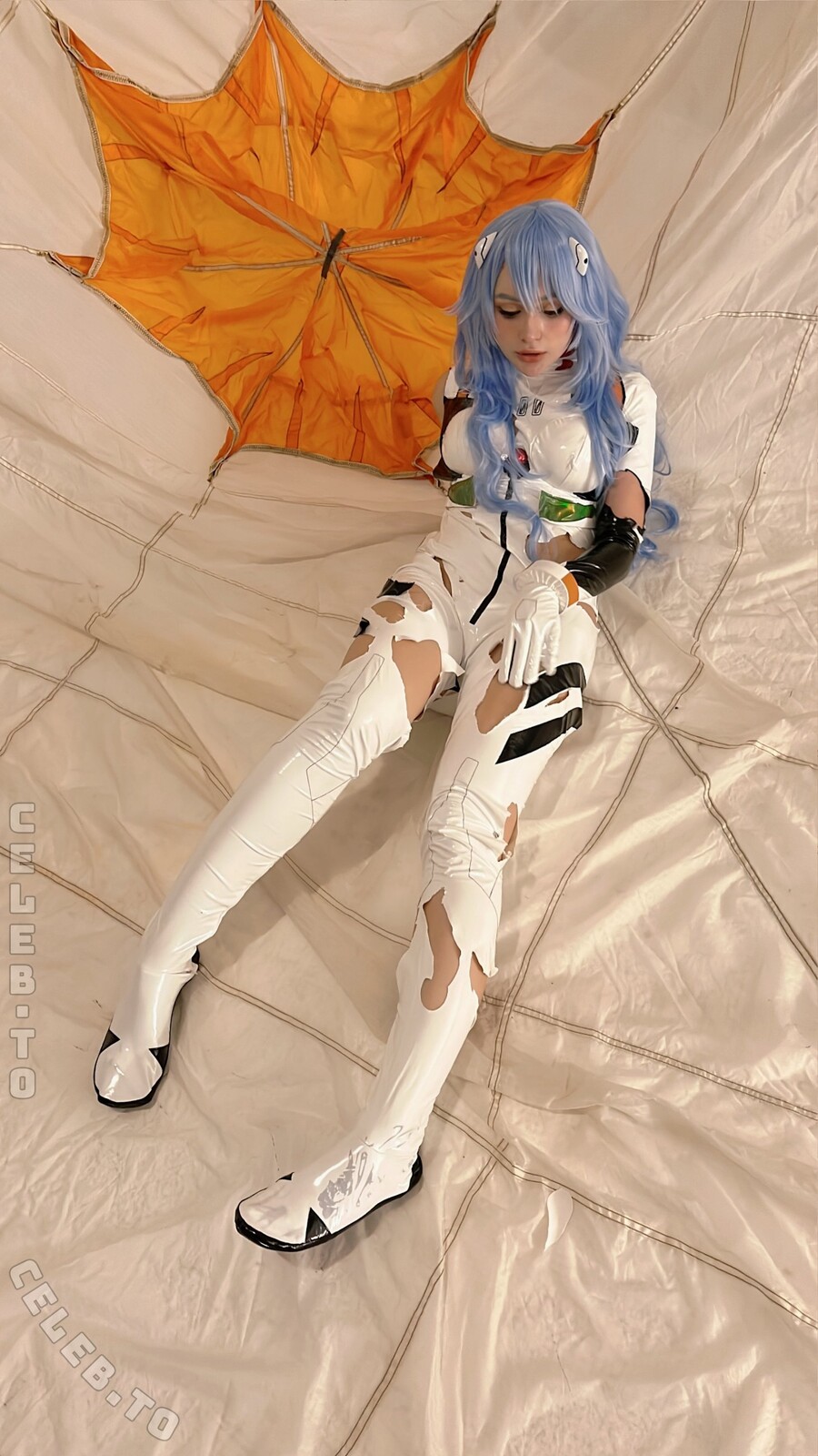 Alcoholy nude photo 4