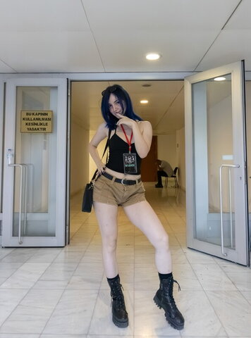 Aldreann nude photo 3