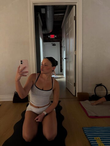 aleaarose Hot (1 photo)