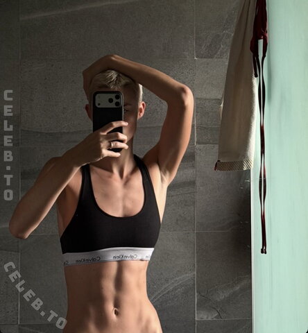 aleandrafrerk / ale4ndra