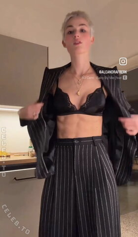 aleandrafrerk / ale4ndra nude photo 52