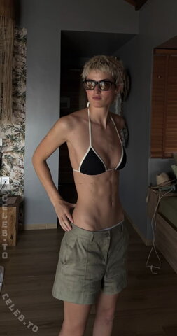 aleandrafrerk / ale4ndra photo 3