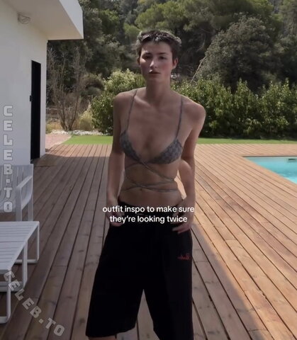 aleandrafrerk / ale4ndra nude photo 9