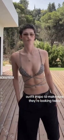 aleandrafrerk / ale4ndra nude photo 1