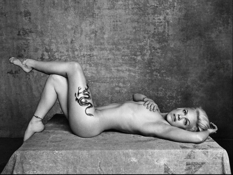 Alecia Beth Moore nude photo 3