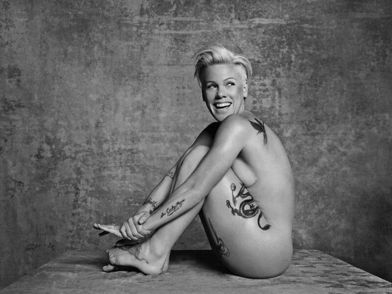 Alecia Beth Moore nude photo 7