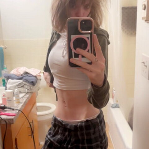 Alec_little nude photo 11